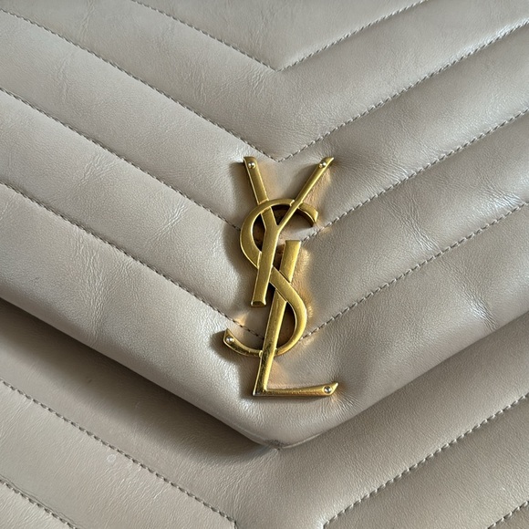 YSL LOU LOU MEDIUM BEIGE QUILTED LEATHER - Picture 2 of 9